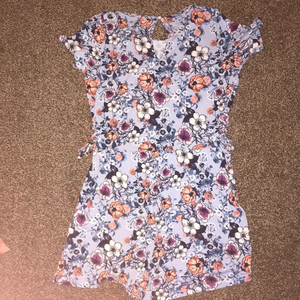 Romper - Picture 2 of 2